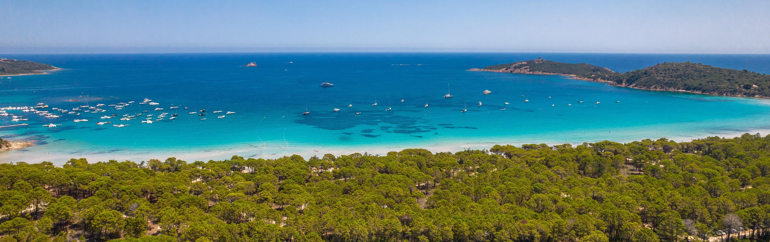 Vue aérienne plage corse pres de la villa en location