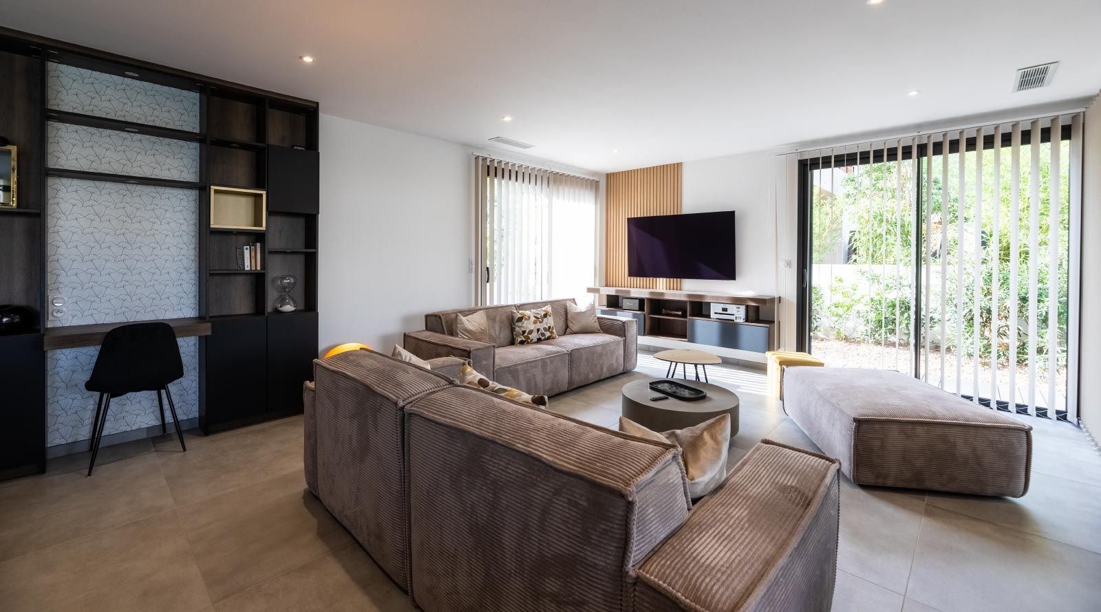 Vue du salon villa en location en corse du sud